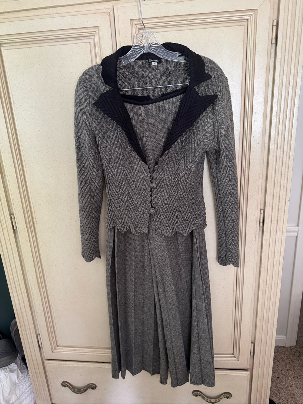 Women's Gray Two-Piece pants Set with Black Trim